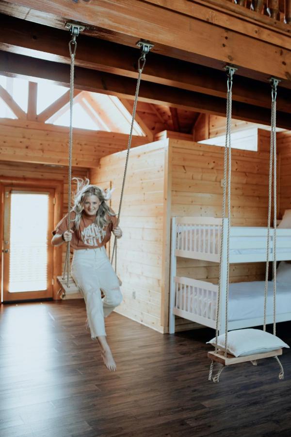 Vila Gorgeous Large Mountain View Cabin W Hot Tub, Free Wifi, Games Sevierville Exteriér fotografie
